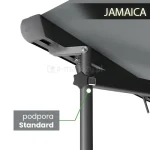 Zdjęcie przedstawia zbliżenie na górną część aluminiowej podpory teleskopowej, określanej jako podpora Standard, zamontowanej do przedniej belki markizy tarasowej model Jamaica Aluprof. Widoczny jest mechanizm łączący pionowy profil podpory z poziomym profilem frontowym markizy za pomocą metalowego, ruchomego przegubu przykręconego śrubą, co umożliwia stabilizację poszycia. Podpora ma ciemnoegrurowy, matowy kolor o strukturze proszkowej, pasujący do wykończenia kasety i ramion markizy. W górnej części pionowego masztu znajduje się czarne, plastikowe pokrętło blokujące o ergonomicznym, gwiaździstym kształcie, które służy do regulacji wysokości teleskopowego wysuwu nogi. Tkanina markizy w kolorze szarym jest naciągnięta i wsunięta w specjalny rowek profilu czołowego. W lewym dolnym rogu grafiki umieszczono szary prostokąt z białym napisem podpora Standard, z którego odchodzi zielona linia wskazująca bezpośrednio na opisywany element konstrukcyjny.