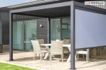 Nowoczesna pergola bioklimatyczna Marlo z boczną roletą z tkaniny screen – idealna osłona przeciwsłoneczna i przeciwwiatrowa przed wiatrem i niechcianymi spojrzeniami.